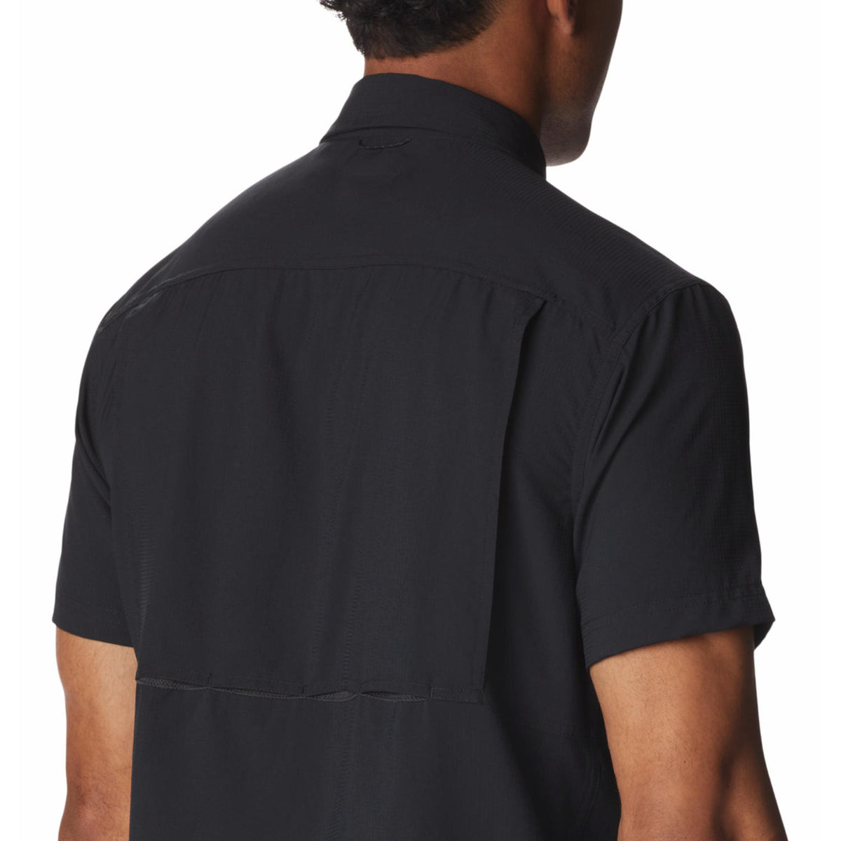 A Men Wearing Columbia Men Black Silver Ridge Utility Lite Short Sleeve (Sun Protection)