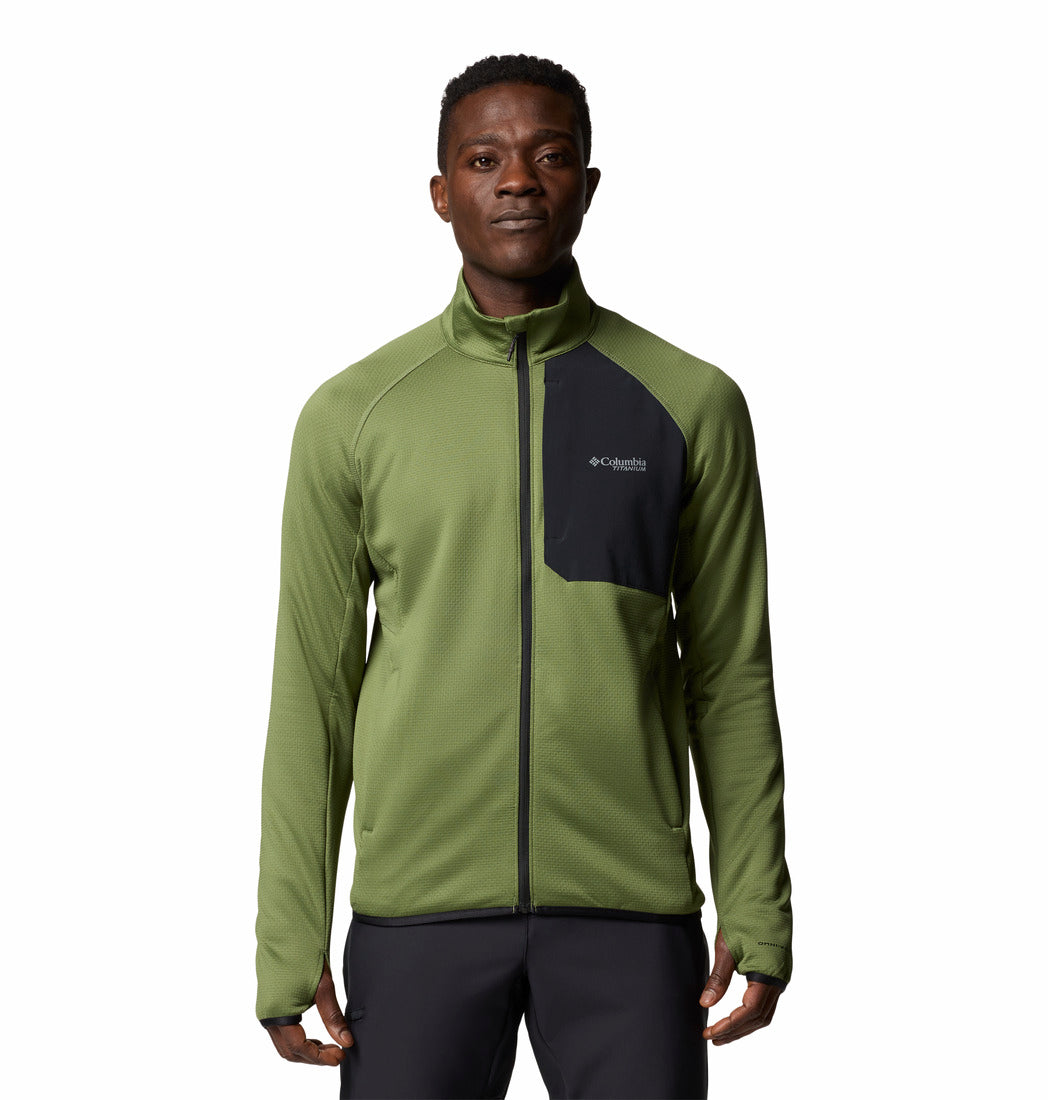 A Men Wearing Columbia Men Green Triple Canyon Grid Fleece FZ II