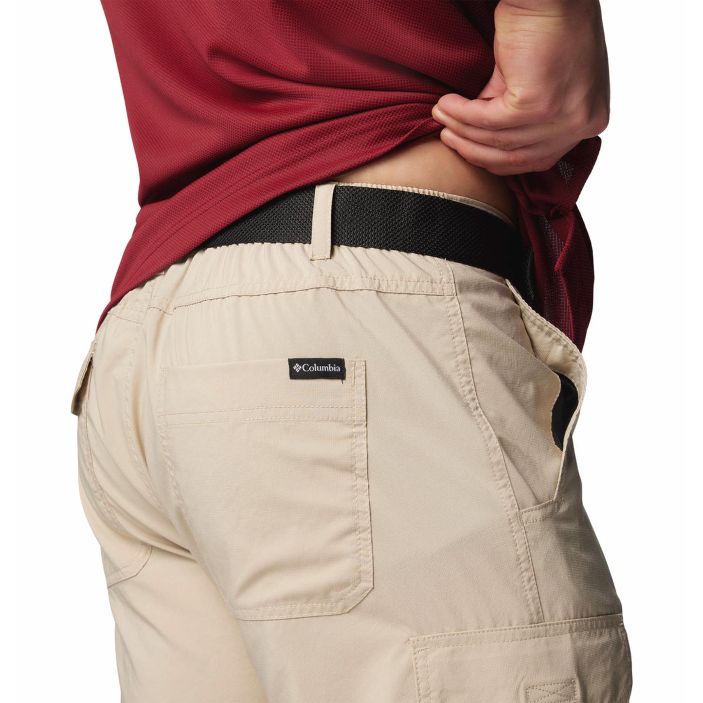 A Men Wearing Columbia Men Brown Silver Ridge Utility Cargo Short (Sun Protection)