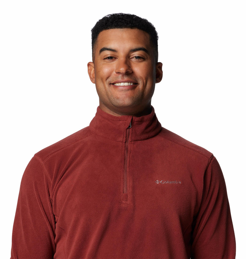 A Men Wearing Columbia Men Red Klamath Range II Half Zip