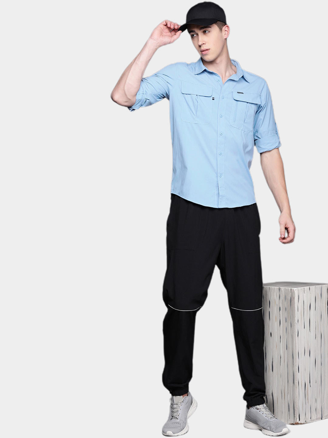 Columbia Men Blue Omni-Shield Newton Ridge II Shirt
