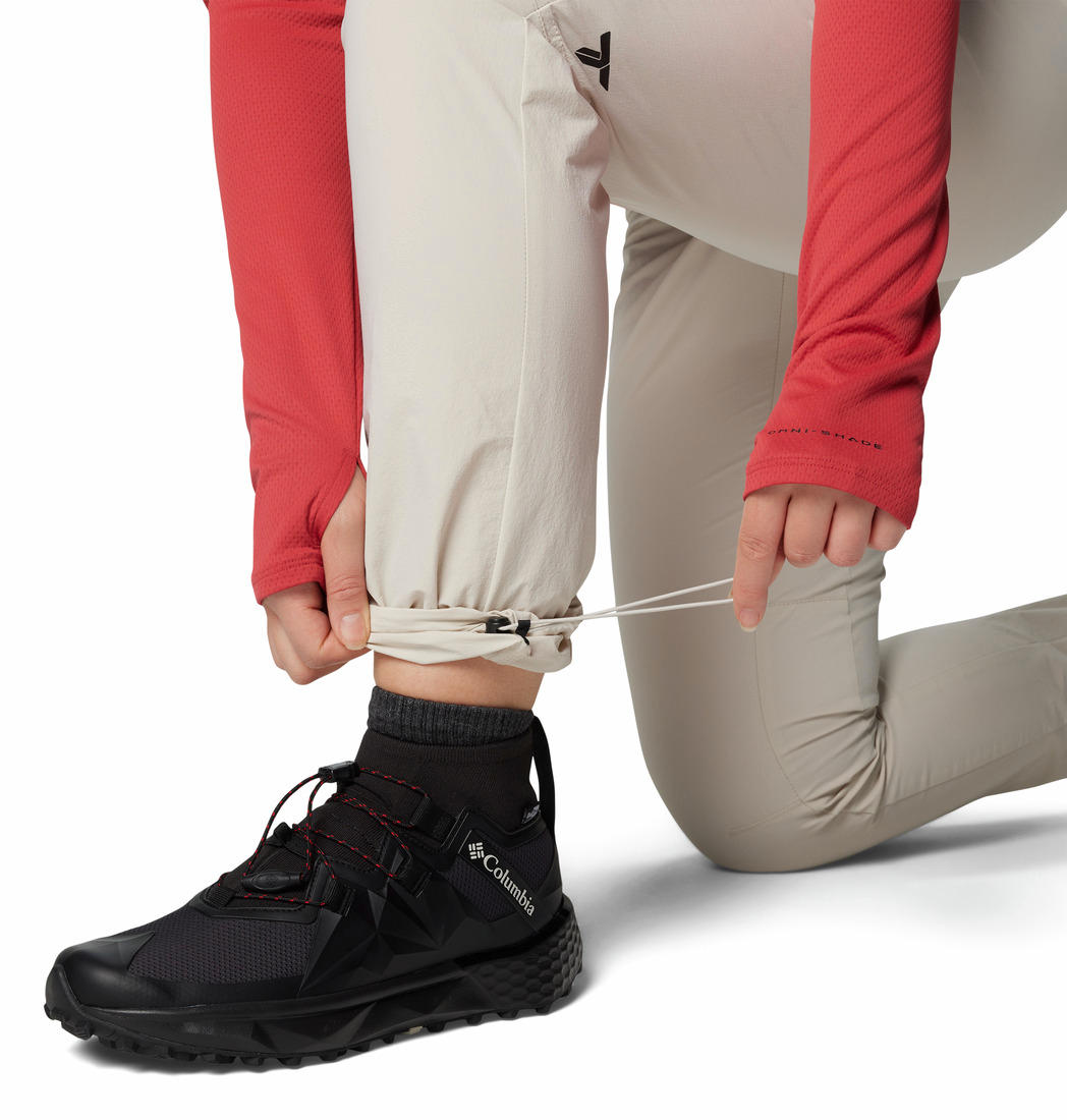 Columbia Women Beige Omni-Shade Summit Valley II Pant (Sun Protection)