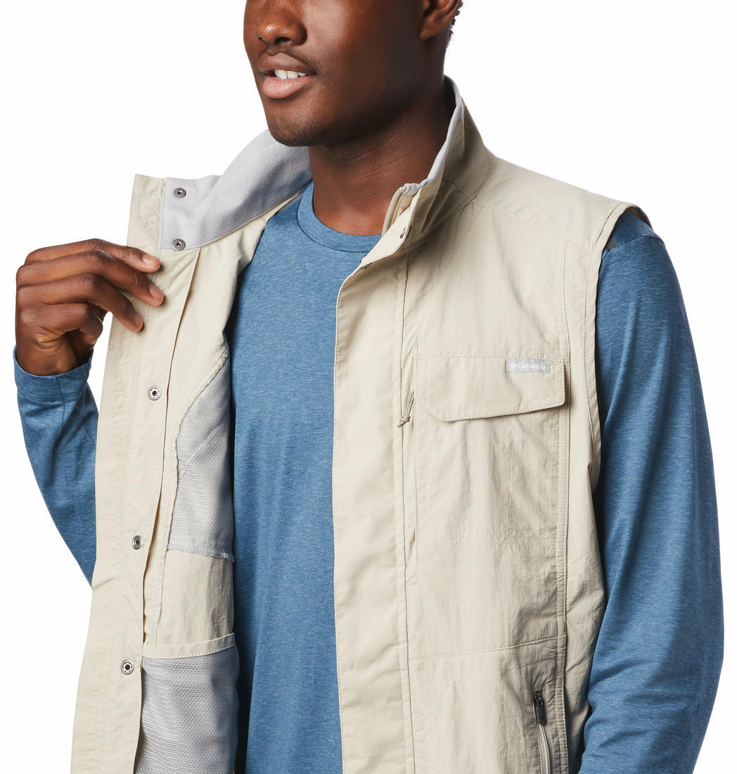 Columbia Men Beige Silver Ridge II Vest (Sun Protection)