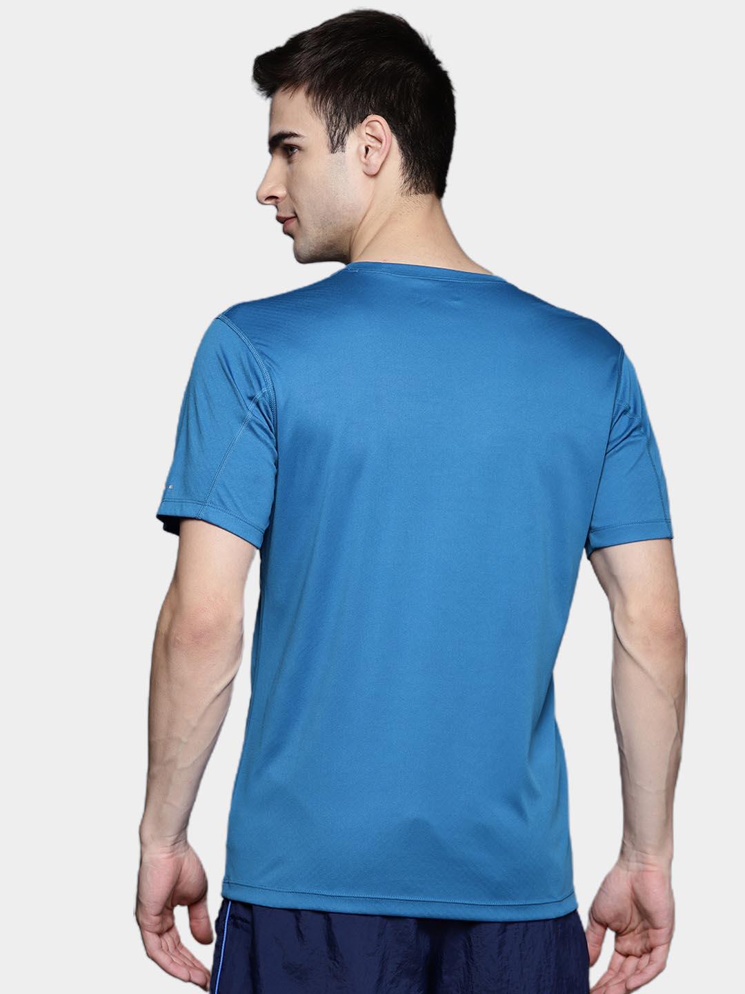 A Men Wearing Columbia Men Blue Zero Rules Short Sleeve Graphic Shirt (Sun Protection)