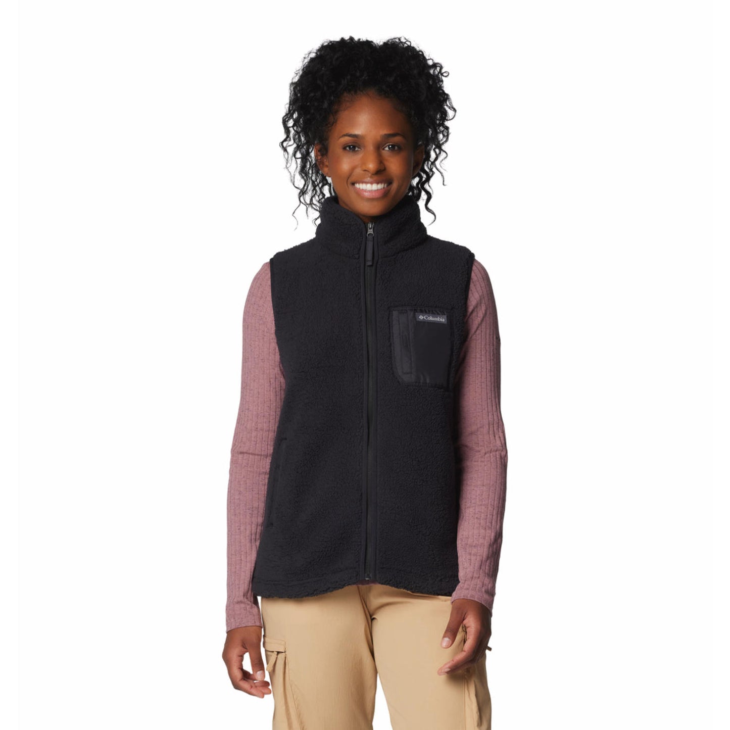 A Women Wearing Columbia Women Black West Bend Vest II