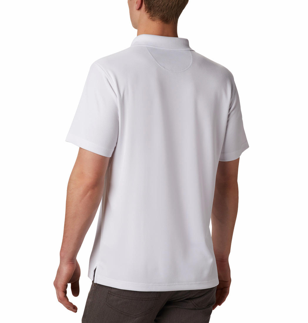 A Men Wearing Columbia Men White Utilizer Polo (Sun Protection)