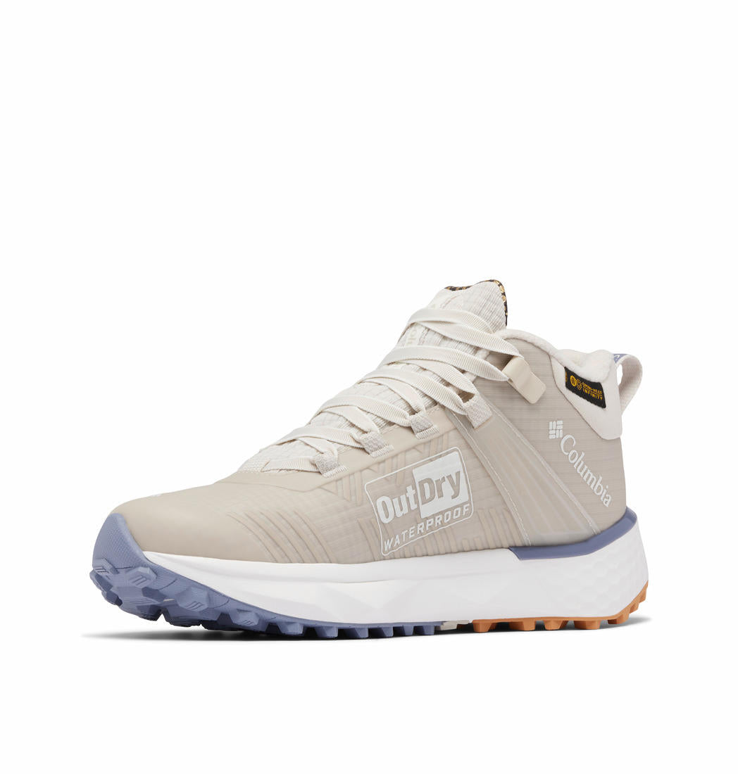 A Women Wearing Columbia Women Grey FACET 75 EQUINOX