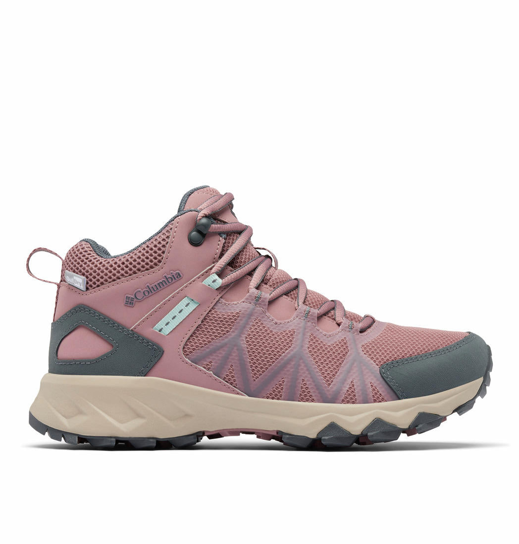 A Women Wearing Columbia Women Red PEAKFREAK II MID OUTDRY