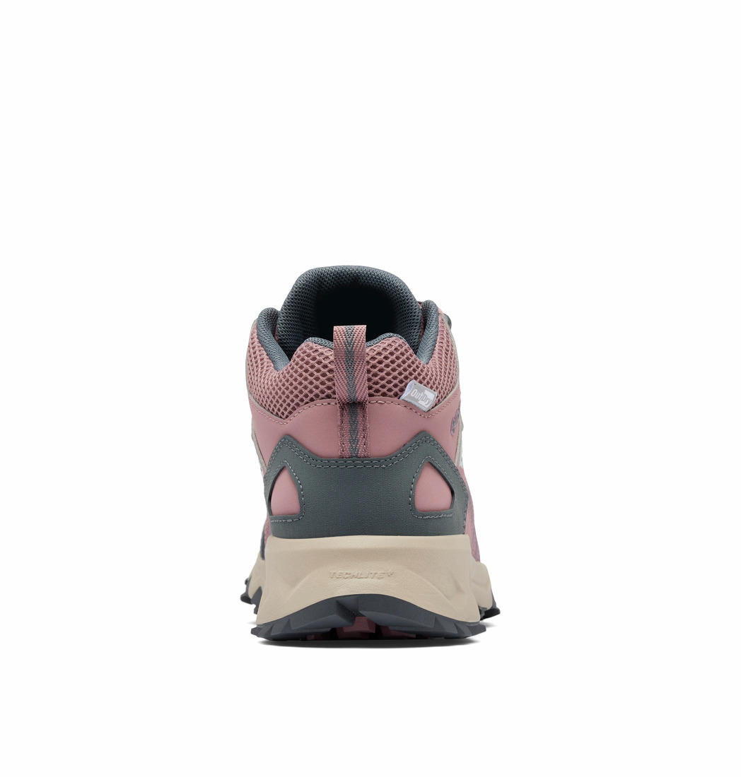 A Women Wearing Columbia Women Red PEAKFREAK II MID OUTDRY