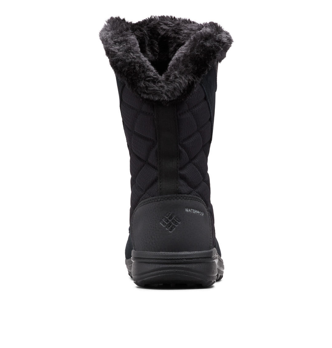 A Women Wearing Columbia Women Black ICE MAIDEN II