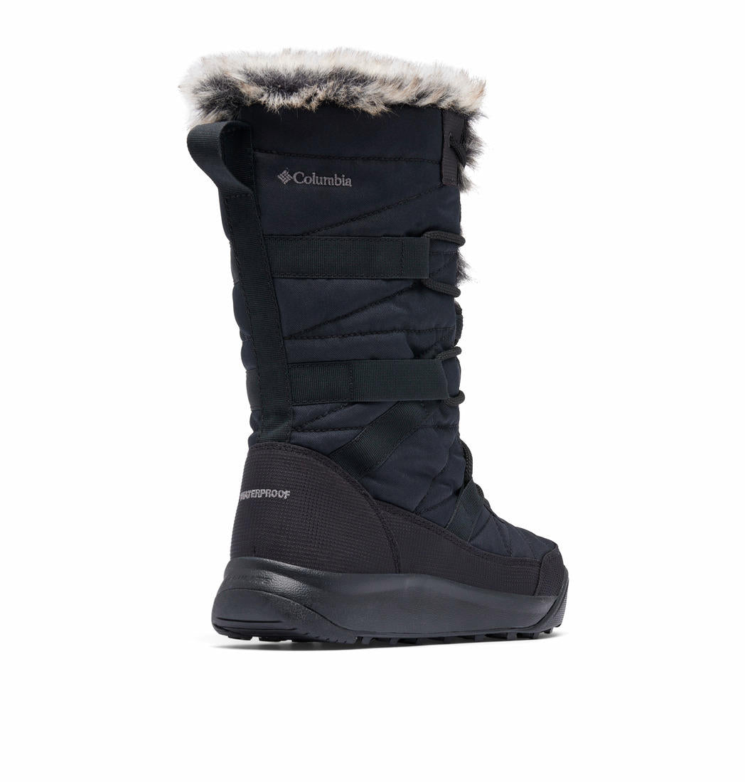 A Women Wearing Columbia Women Black MINX IV