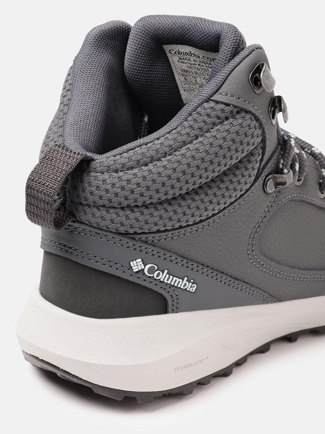 A Women Wearing Columbia Women Grey TRAILSTORM PEAK MID