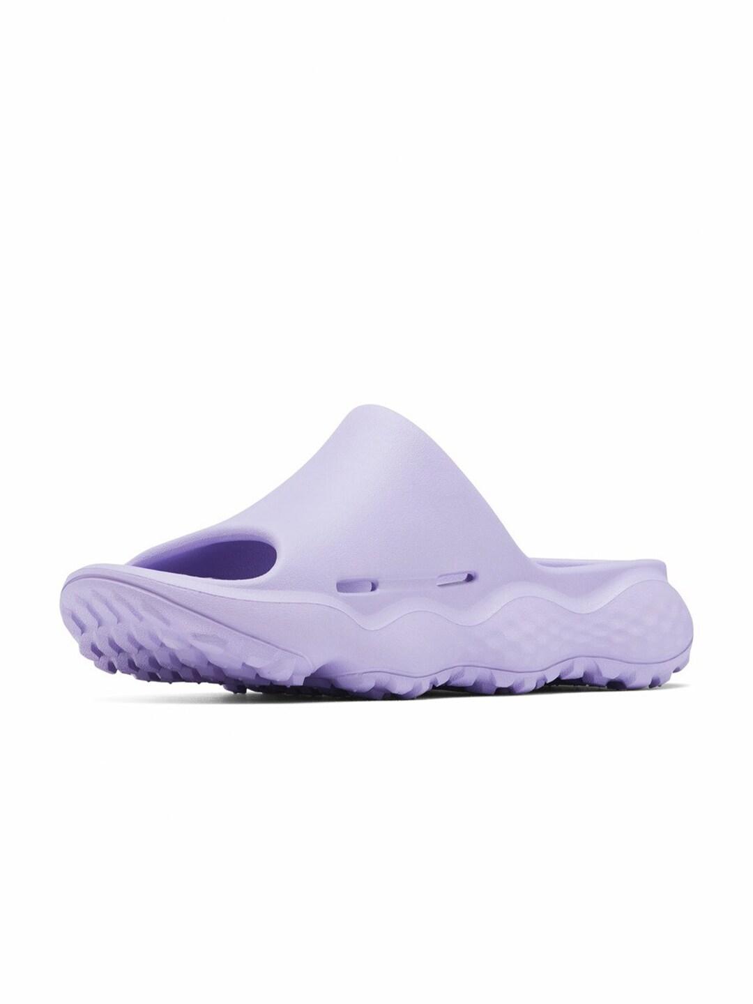A Women Wearing Columbia Women Purple THRIVE REVIVE