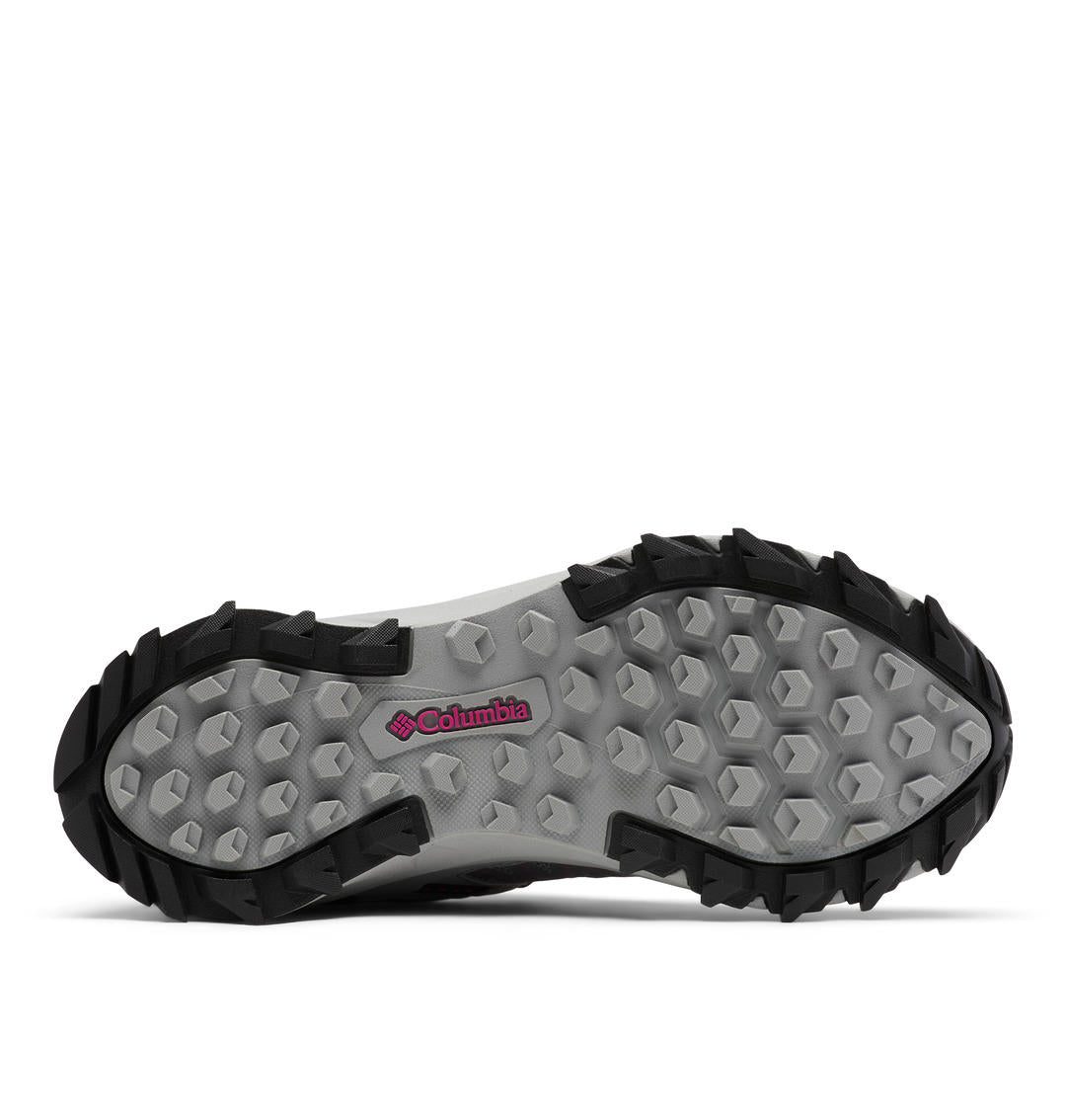 A Women Wearing Columbia Women Grey PEAKFREAK II OUTDRY