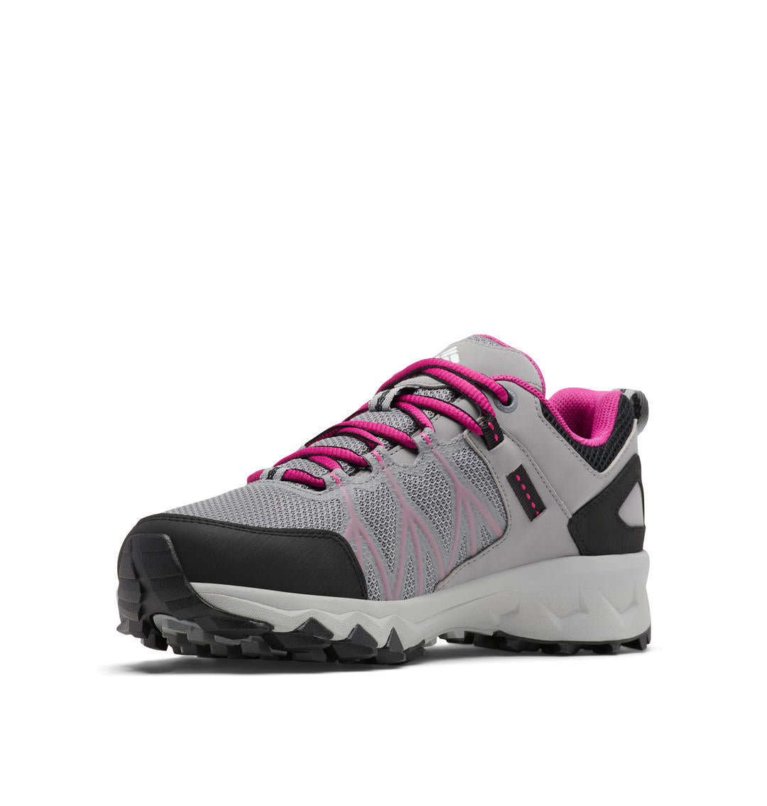 A Women Wearing Columbia Women Grey PEAKFREAK II OUTDRY