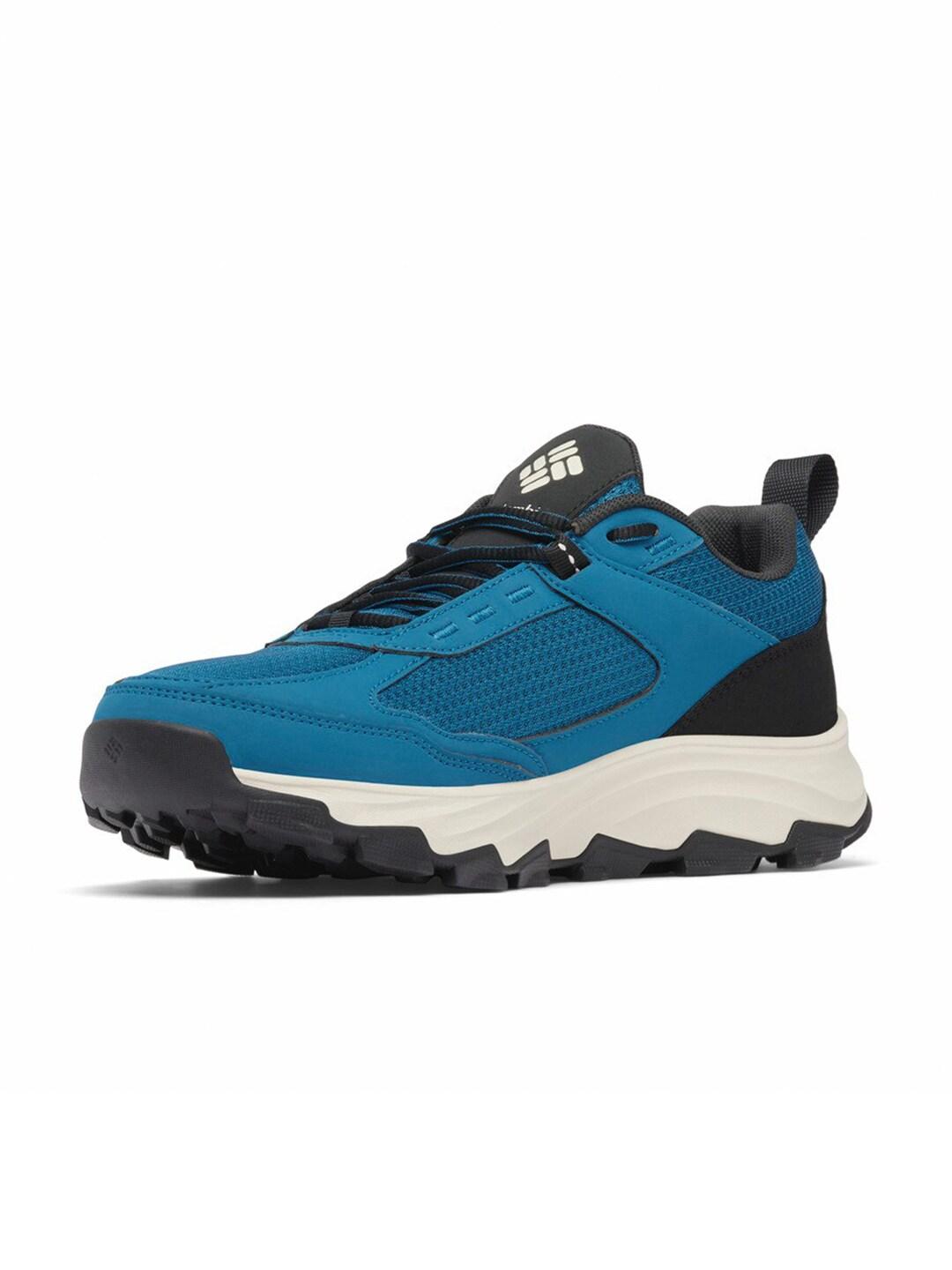 A Men Wearing Columbia Men Blue HATANA MAX OUTDRY