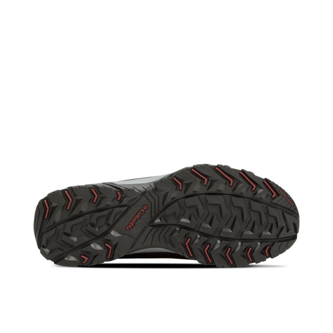 A Men Wearing Columbia Men Black TERREBONNE II MID OUTDRY