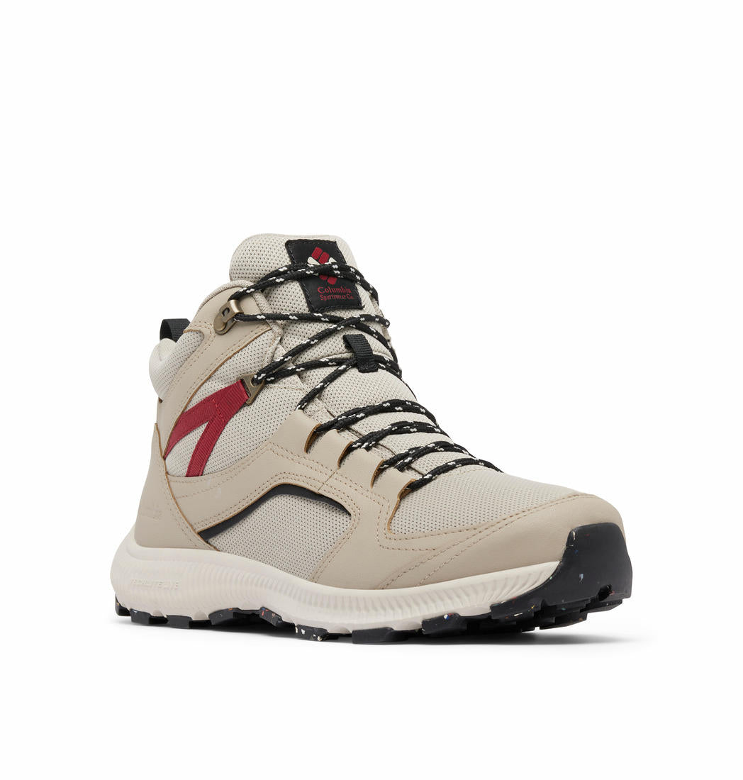 A Men Wearing Columbia Men Beige RE-PEAK MID