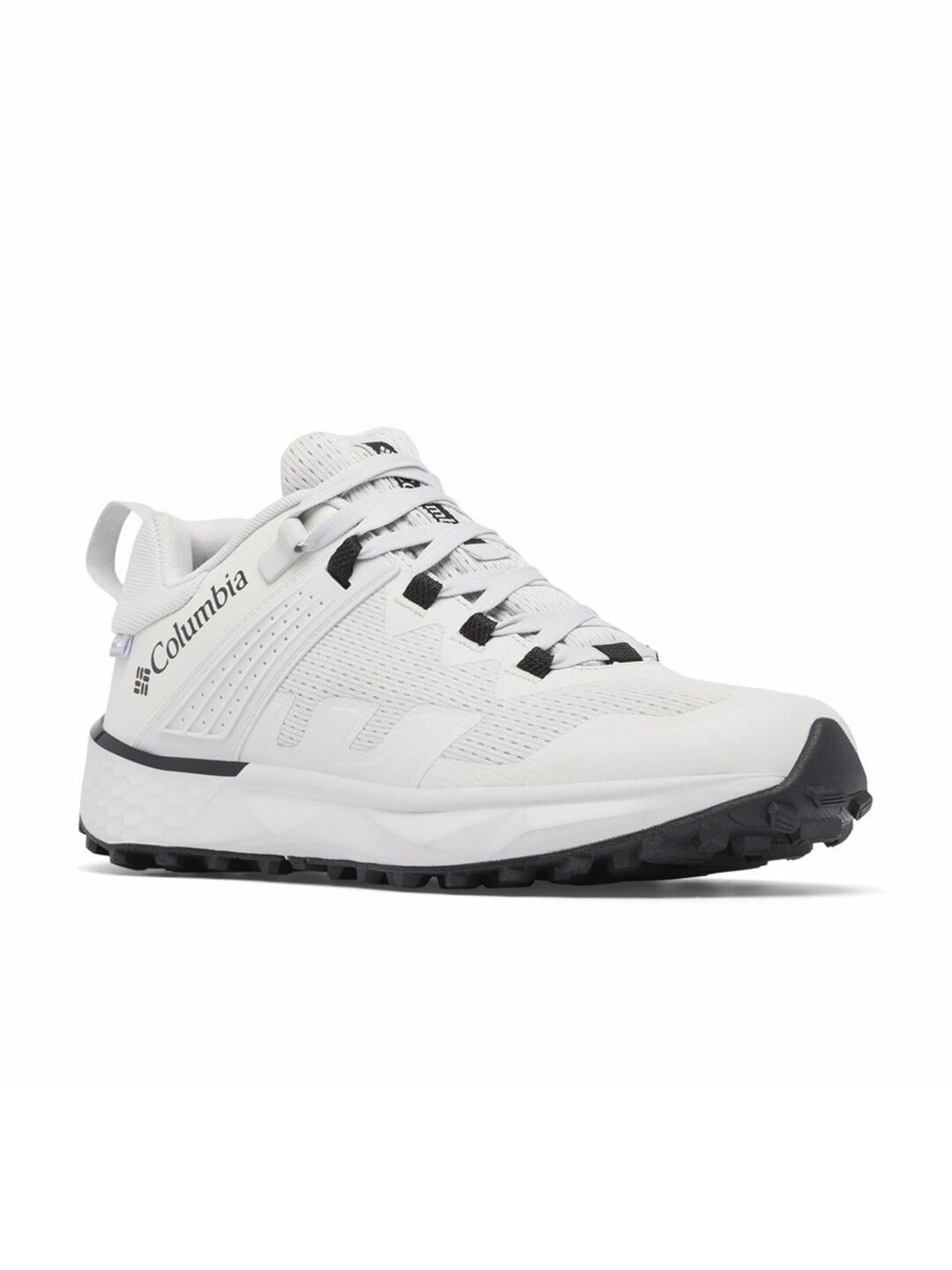 A Men Wearing Columbia Men Grey FACET 75 OUTDRY