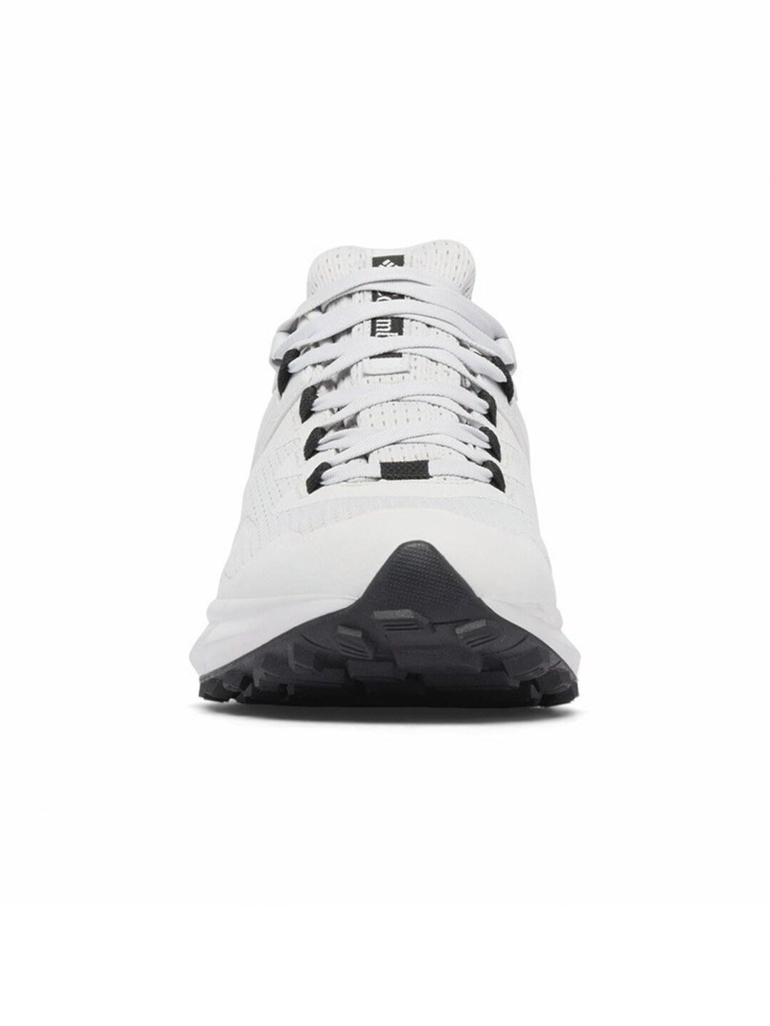 A Men Wearing Columbia Men Grey FACET 75 OUTDRY