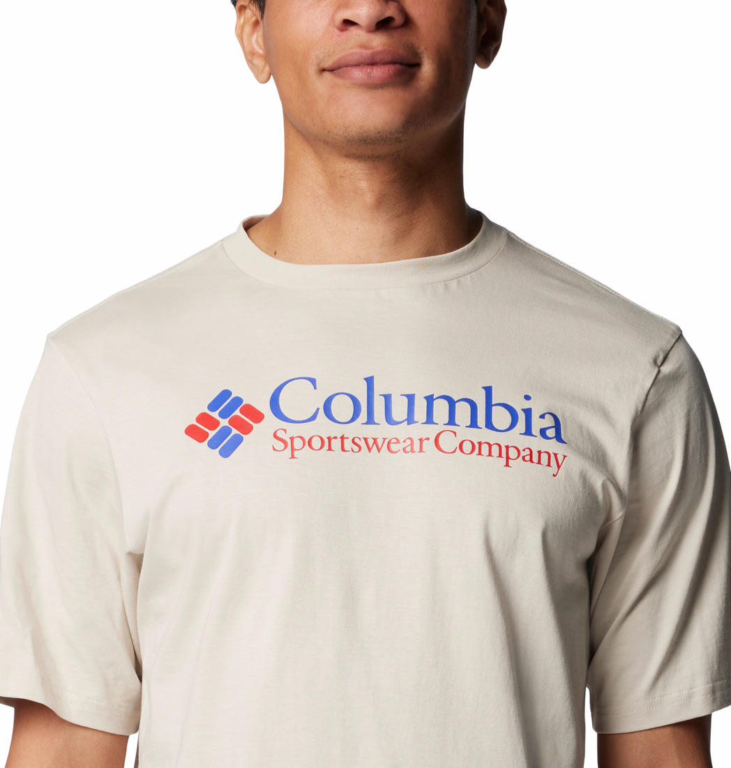 A Men Wearing Columbia Men Brown CSC Basic Logo Short Sleeve