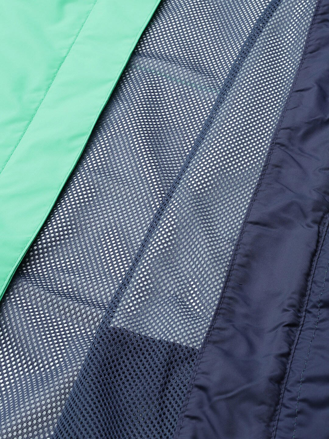 Columbia Women’s Blue Omni-Tech Arcadia II Waterproof Hooded Rain Jacket