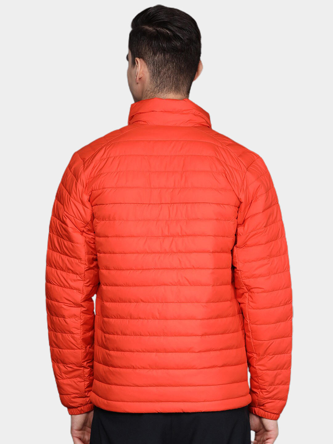 A Men Wearing Columbia Men Orange Silver Falls Jacket