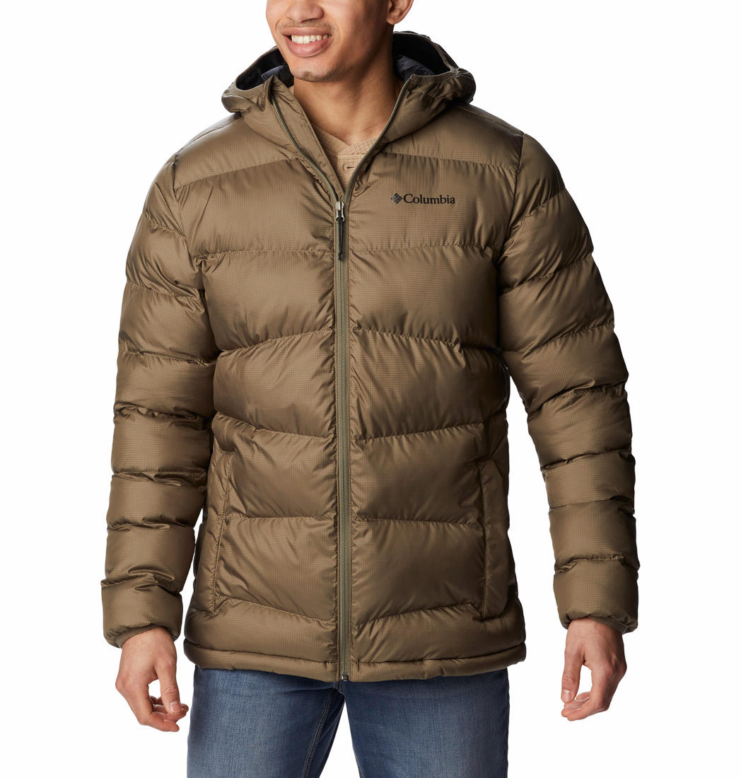 A Men Wearing Columbia Men Green Fivemile Butte Hooded Jacket