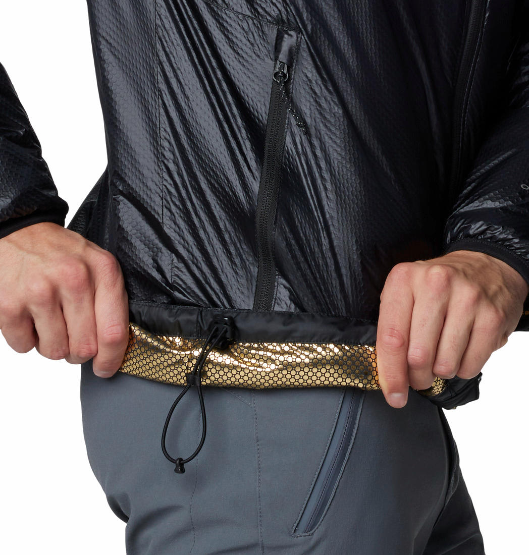 A Men Wearing Columbia Men Black Arch Rock II Hooded Jacket