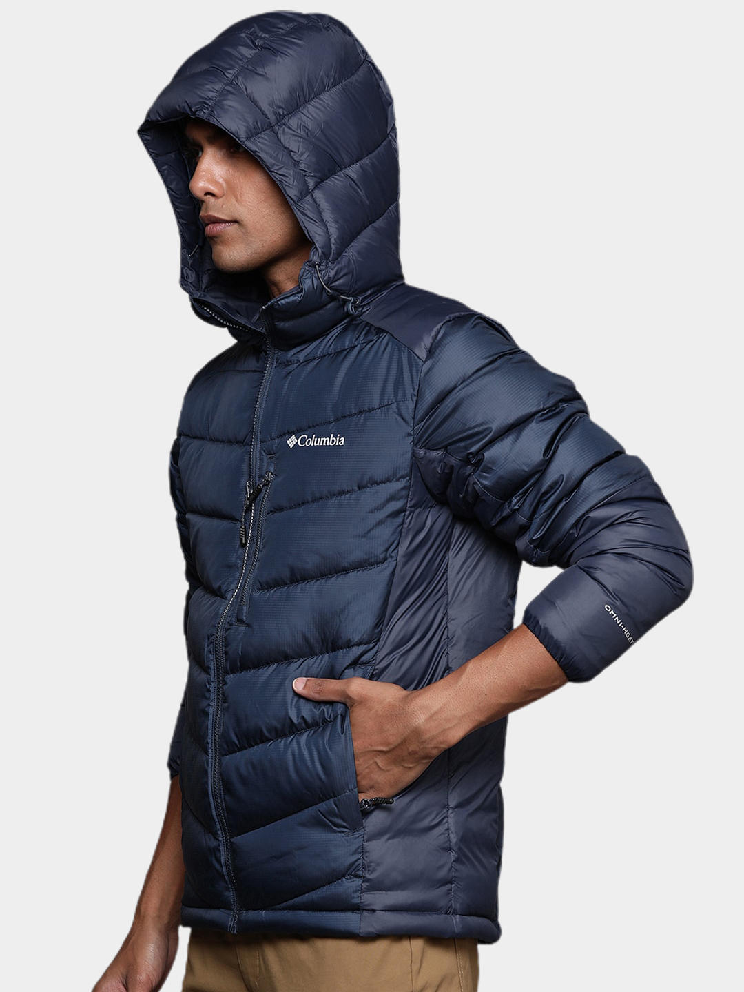 A Men Wearing Columbia Men Blue Labyrinth Loop Hooded Jacket