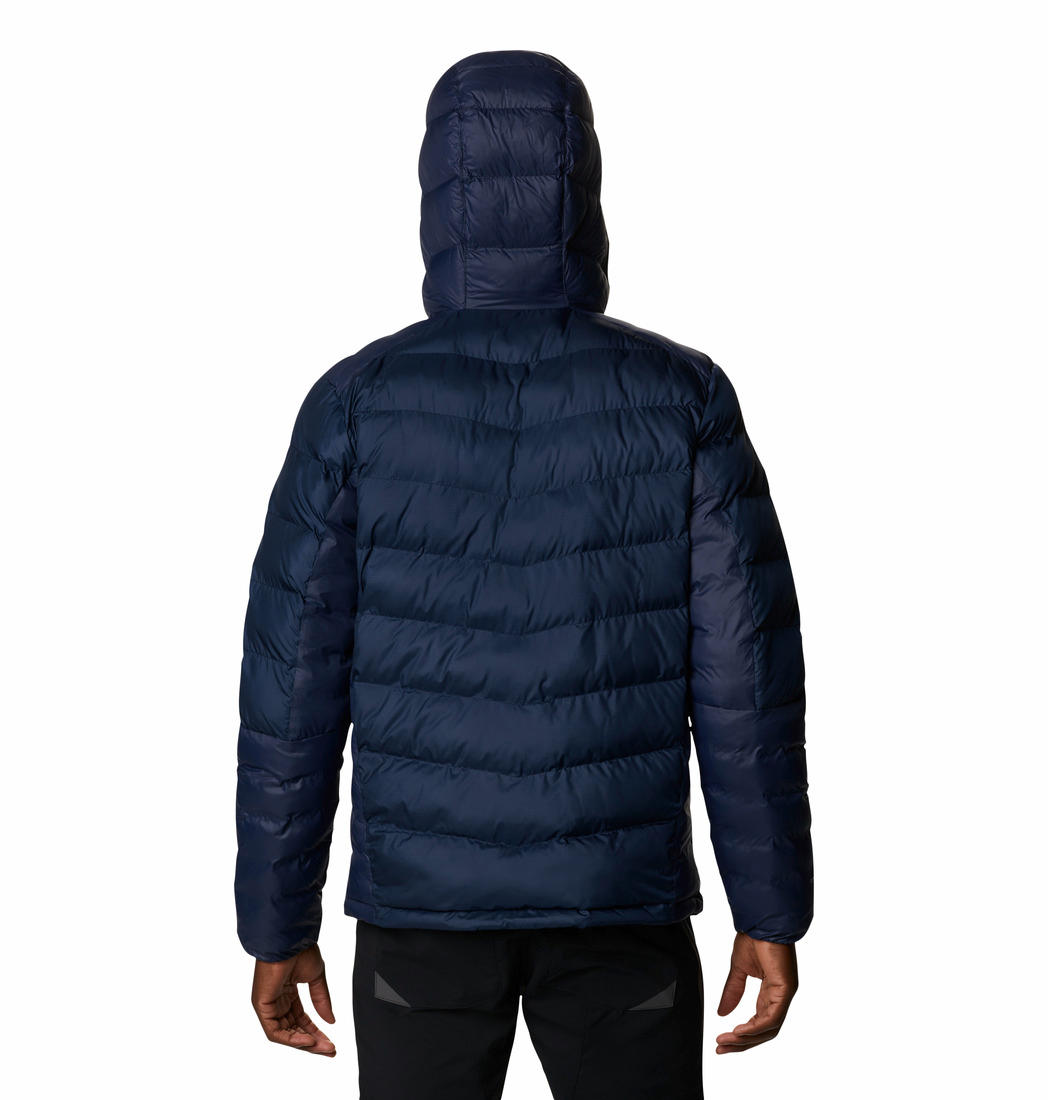 A Men Wearing Columbia Men Blue Labyrinth Loop Hooded Jacket