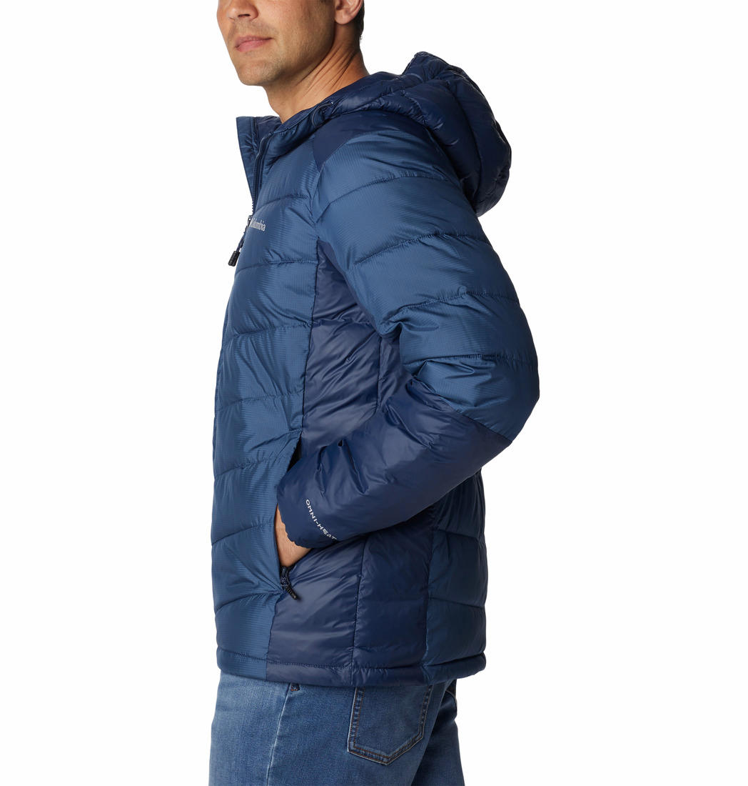 A Men Wearing Columbia Men Blue Labyrinth Loop Hooded Jacket
