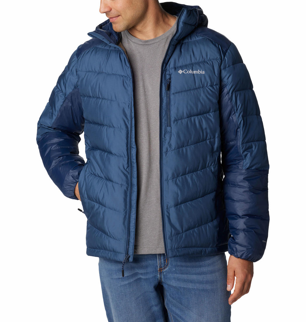A Men Wearing Columbia Men Blue Labyrinth Loop Hooded Jacket