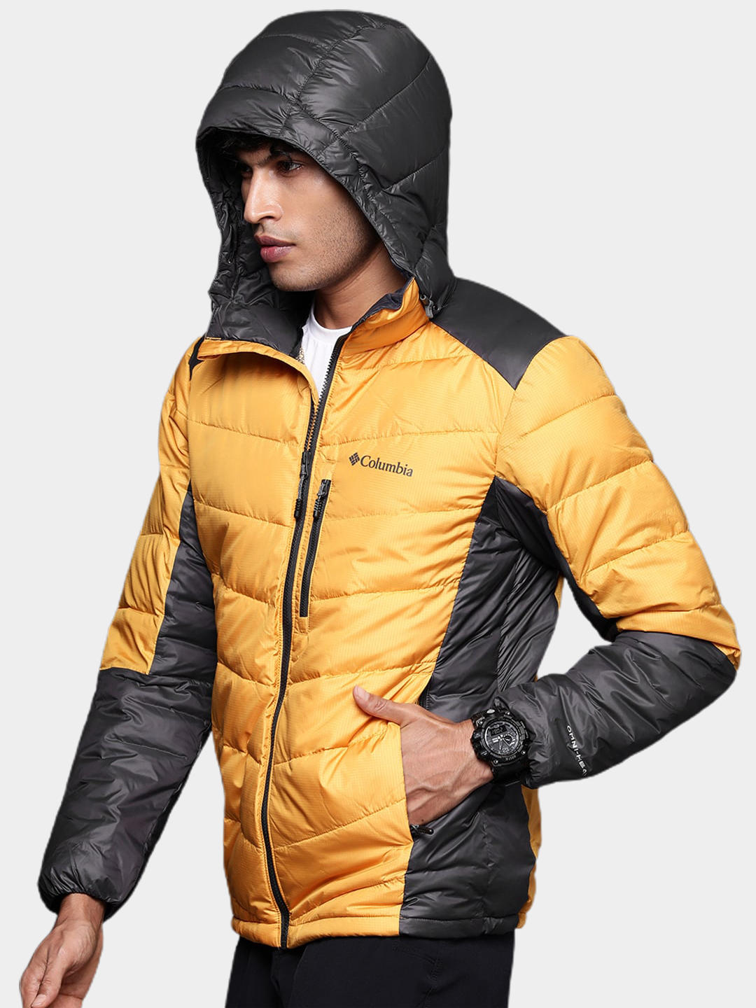 A Men Wearing Columbia Men Yellow Labyrinth Loop Hooded Jacket