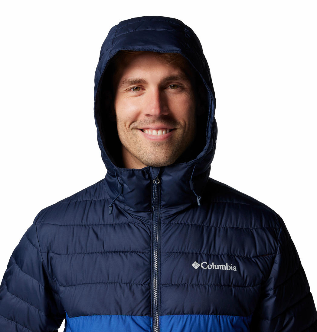 A Men Wearing Columbia Men Blue Powder Lite II Hooded Jacket