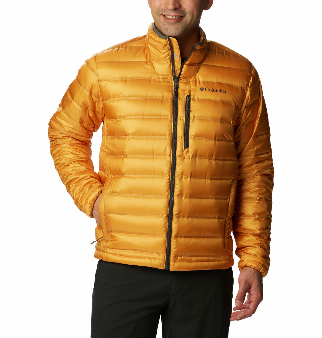 A Men Wearing Columbia Men Yellow Pebble Peak Down Jacket