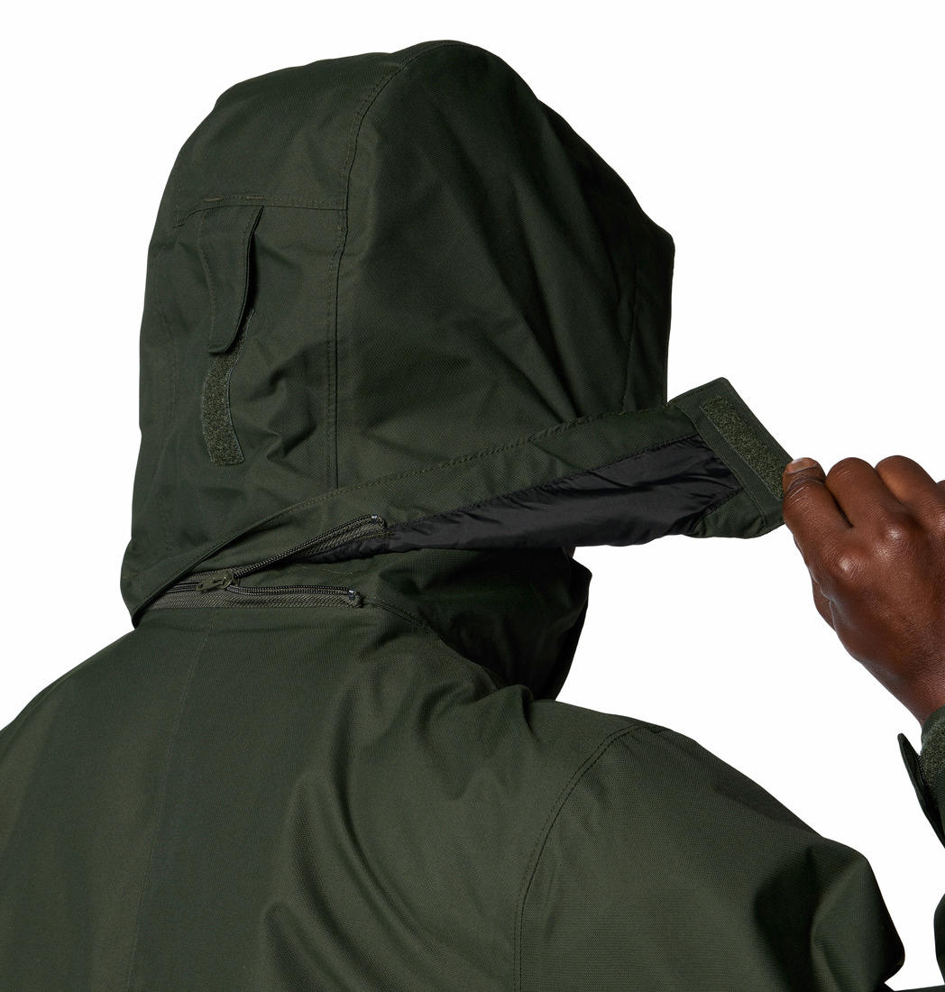 A Men Wearing Columbia Men Green Bugaboo III Fleece Interchange Jacket