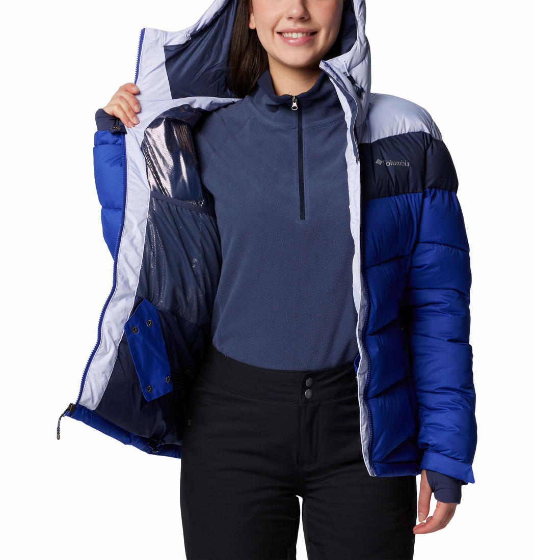 A Women Wearing Columbia Women Blue Abbott Peak II Insulated Jacket
