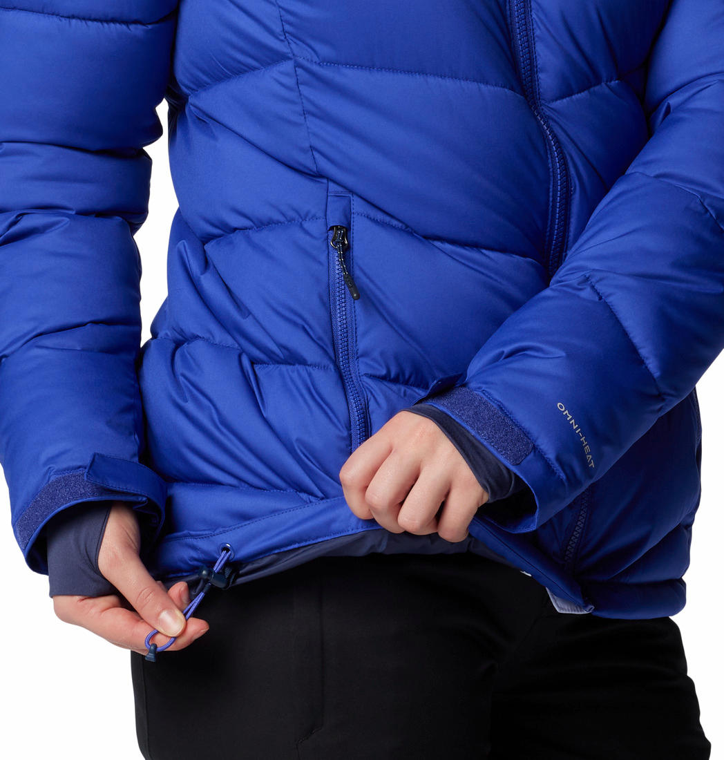 A Women Wearing Columbia Women Blue Abbott Peak II Insulated Jacket