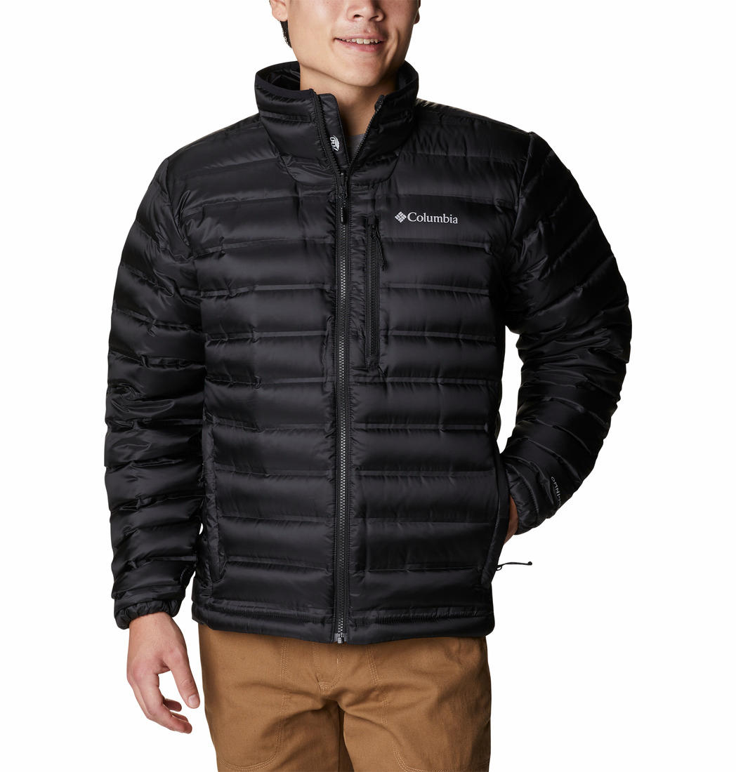 A Men Wearing Columbia Men Black Pebble Peak II Down Jacket