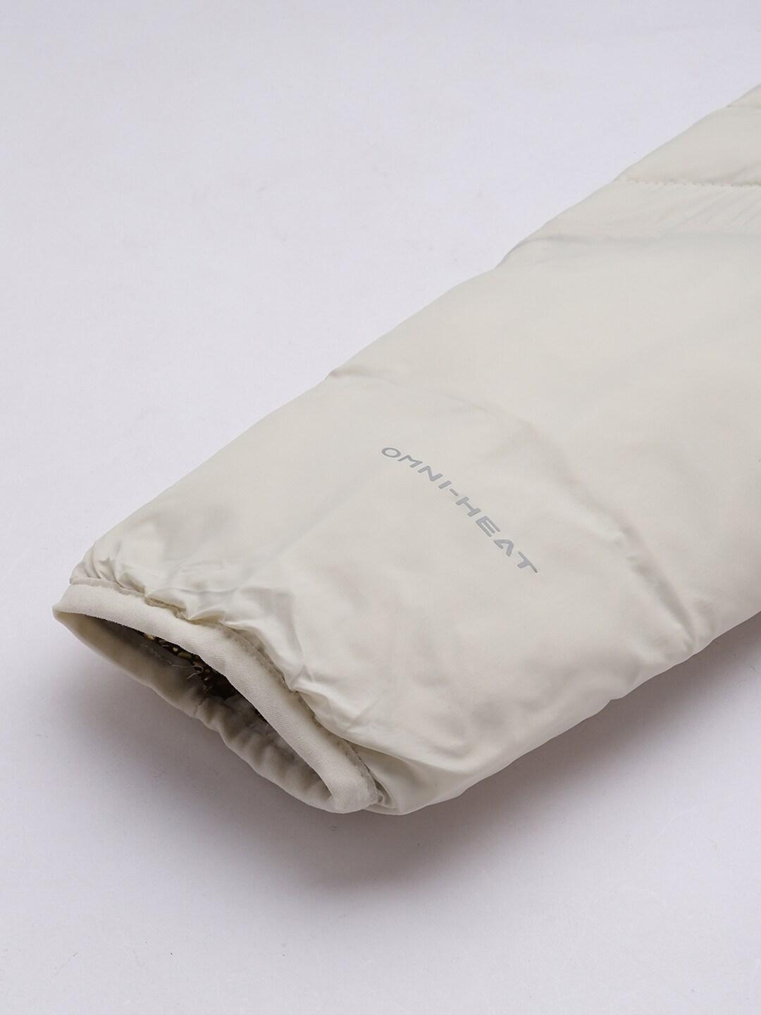 A Women Wearing Columbia Women White Labyrinth Loop Hooded Jacket