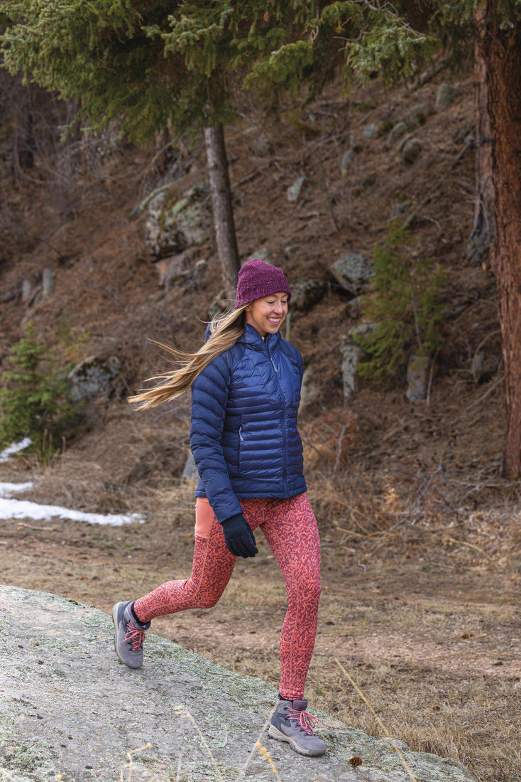 A Women Wearing Columbia Women Navy Blue Labyrinth Loop Hooded Jacket