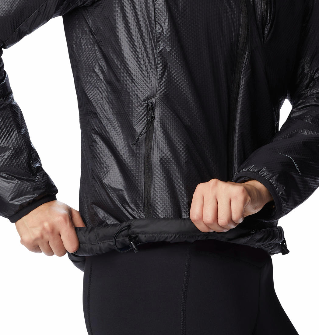 A Women Wearing Columbia Women Black Arch Rock II Hooded Jacket