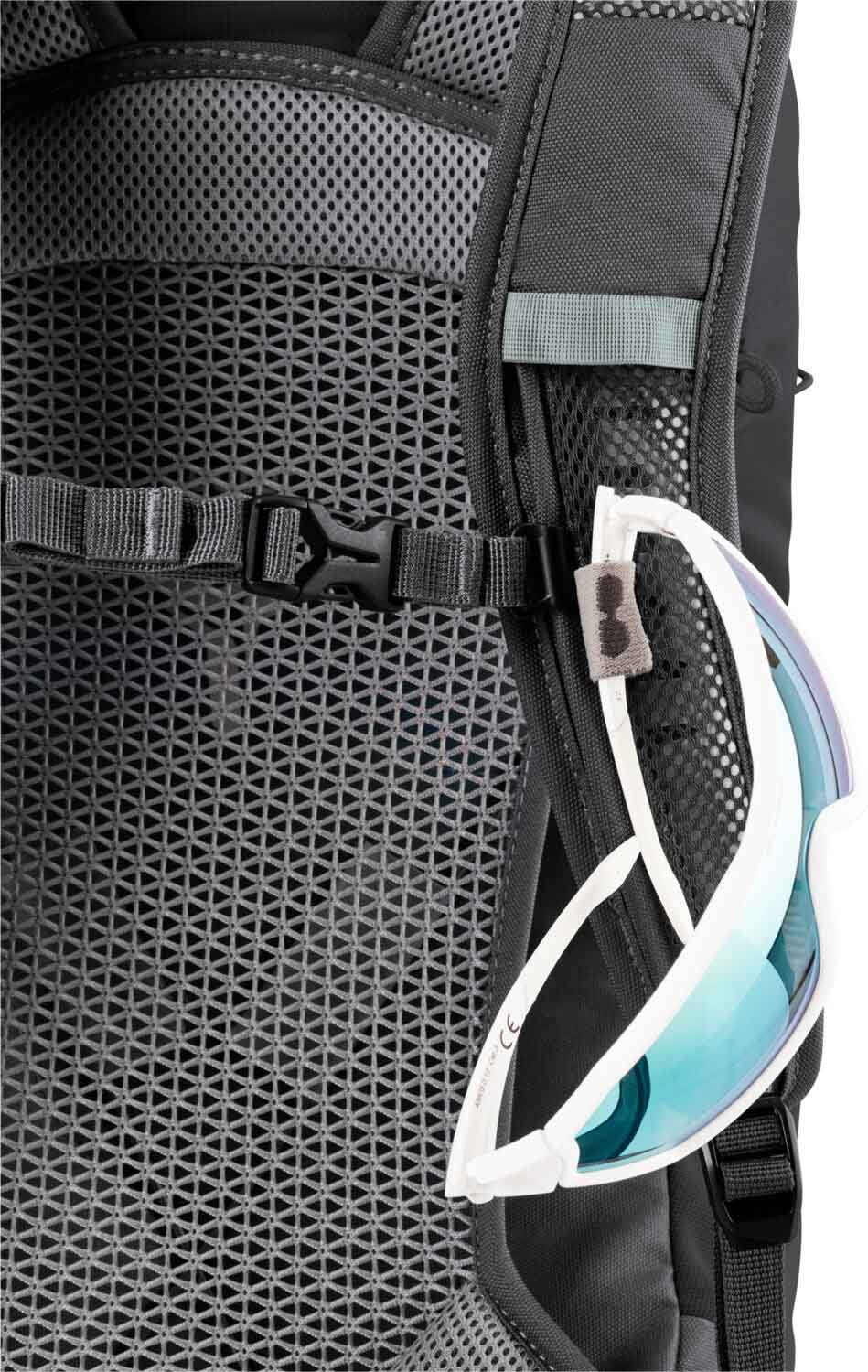 Deuter Unisex Black AC Lite 30