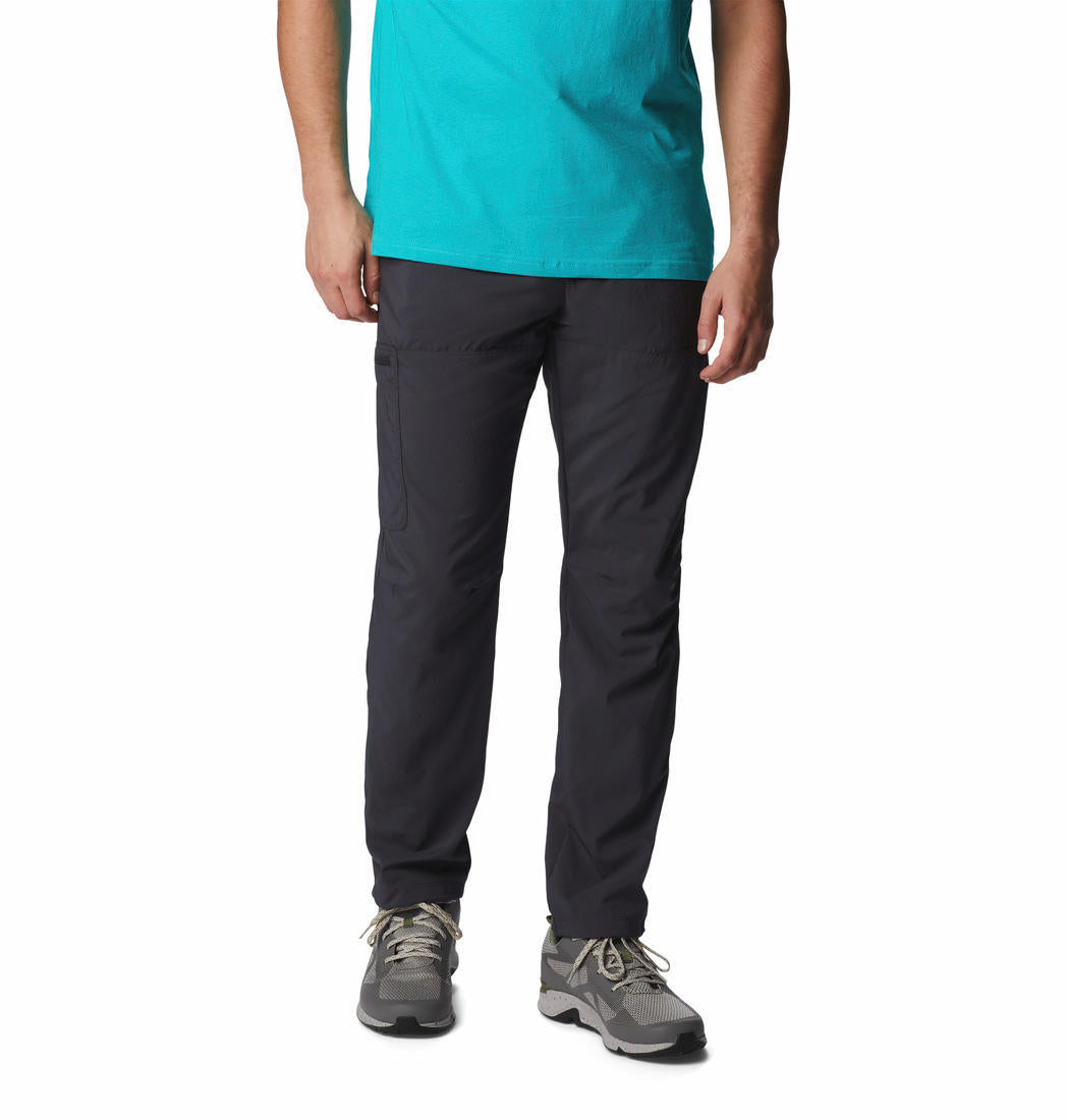 A Men Wearing Columbia Men Black Coral Ridge Pull-On Pant (Sun Protection)