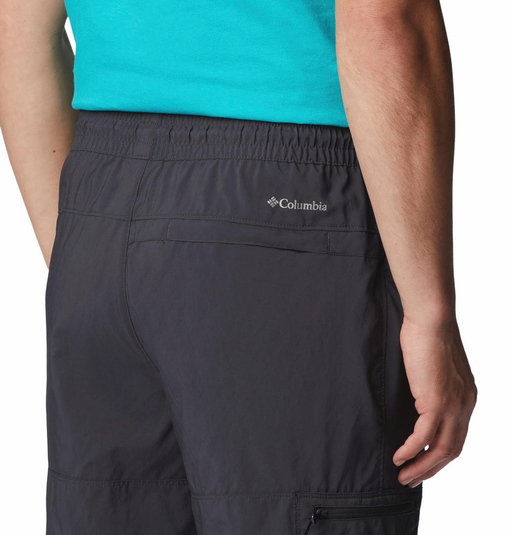 A Men Wearing Columbia Men Black Coral Ridge Pull-On Pant (Sun Protection)
