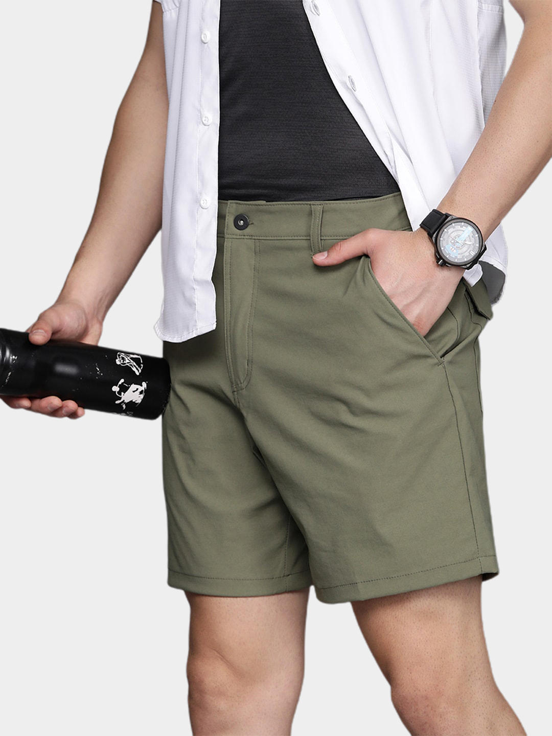 A Men Wearing Columbia Men Green Canyon Gate Utility Short