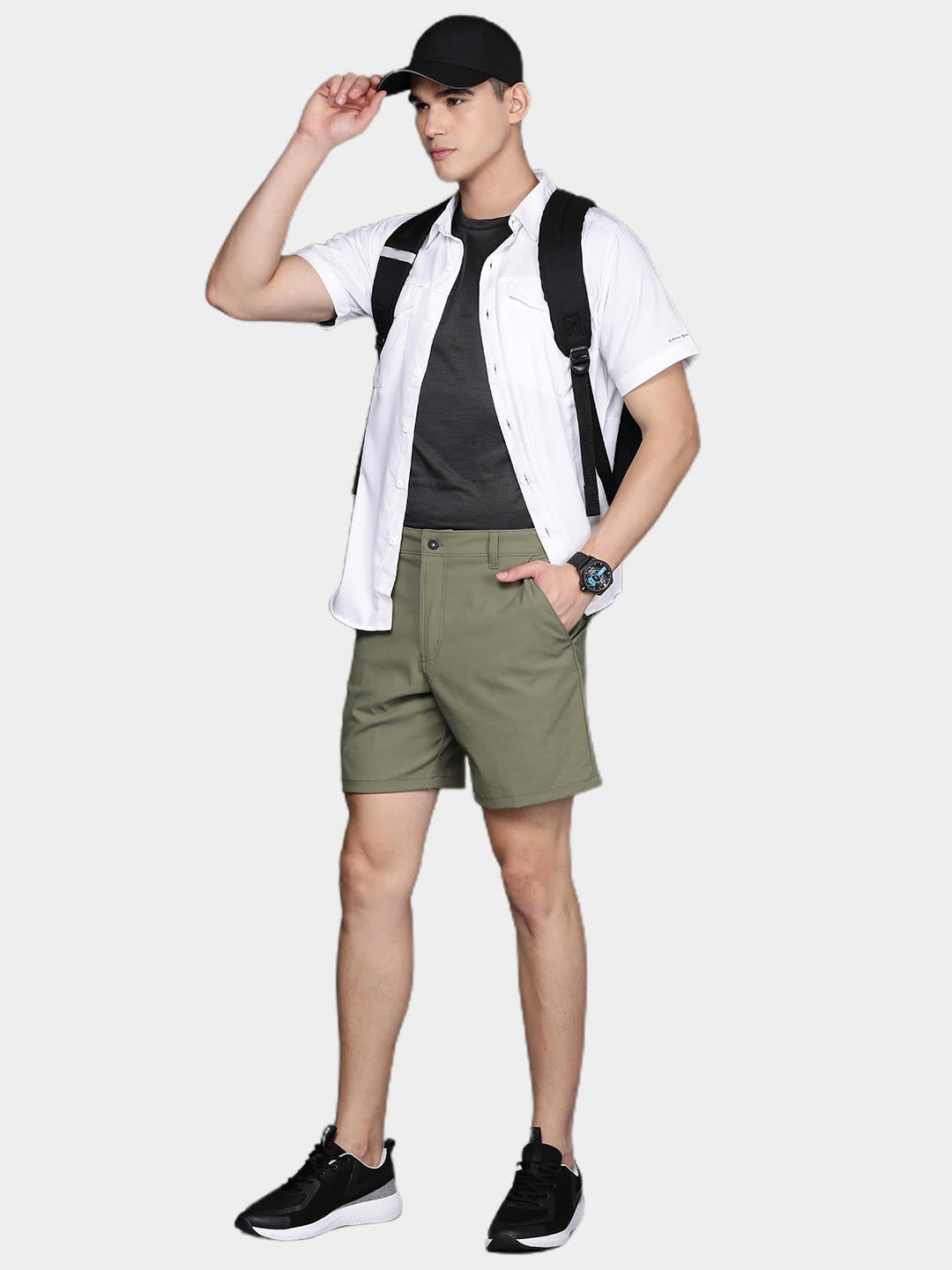 A Men Wearing Columbia Men Green Canyon Gate Utility Short