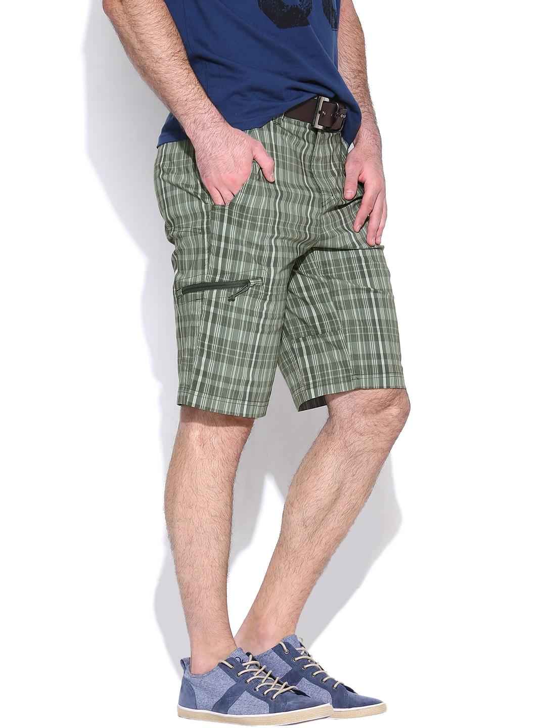 Columbia Men Green Cool Creek  Stretch Plaid Short