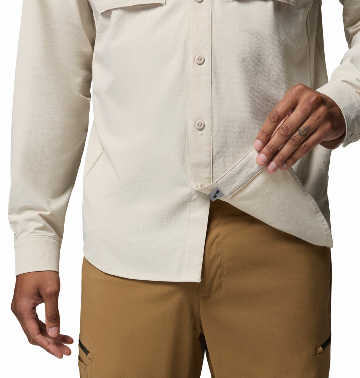 Columbia Men’s Beige Omni-Shade Silver Ridge Elite Long Sleeve Shirt